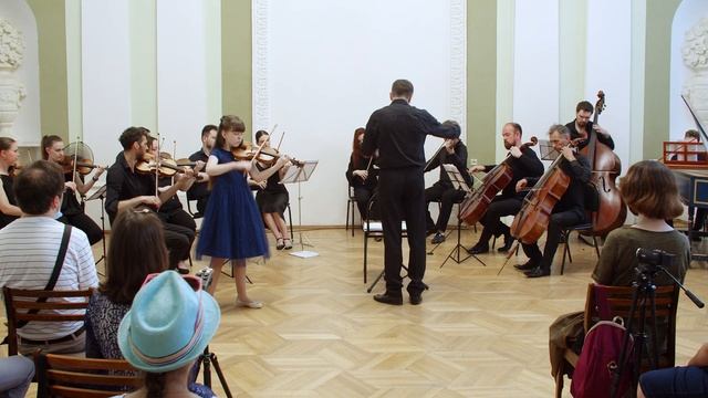 Крюкова Мария с оркестром "Cantilena" Ф.Крейслер "Прелюдия и аллегро" в стиле Пуньяни смотреть онлайн