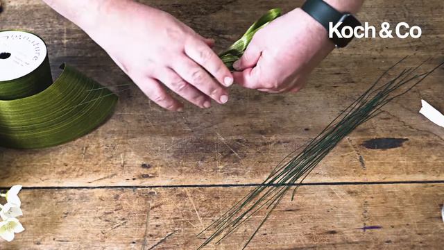 How to use Aspidistra Leaf Ribbon in an arrangement смотреть онлайн