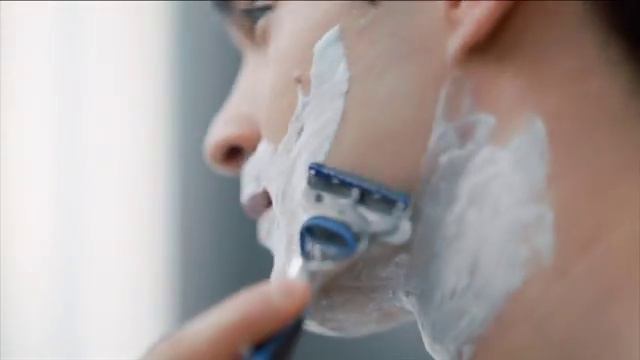 Gillette Opener Commercial Julian Kostov Юлиан Костов смотреть онлайн