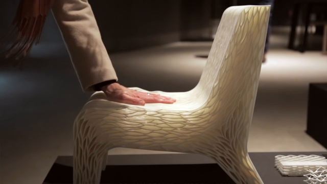 Lilian van Daal's 3D-printed Biomimicry chair shows off a new way to create soft seating смотреть онлайн