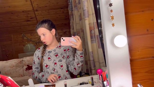 РАСХЛАМЛЯЮ КОСМЕТИКУ??УБОРКА В ТУАЛЕТНОМ СТОЛИКЕ?? смотреть онлайн