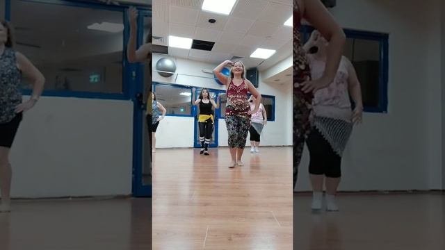 Oriental Dance workout for beginners// Урок Восточного Танца для начинающих// ריקודי בטן למתחילות смотреть онлайн