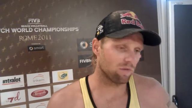 Julius Brink nach dem Sieg gegen USA смотреть онлайн