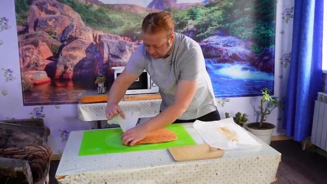 Торт для Оксаны из Москвы своими руками С Днём Рождения Вас от любимого канала ПОДВАЛ ИЛЬИЧА смотреть онлайн