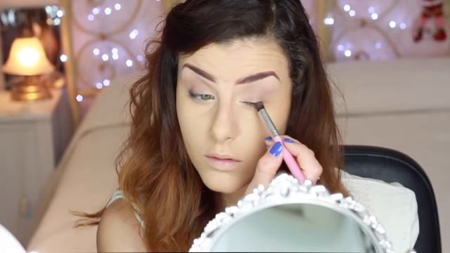 Яркий повседневный макияж