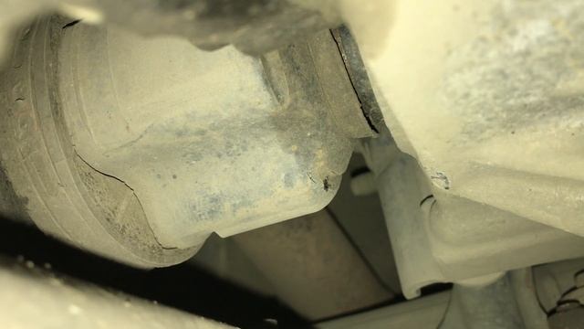 Замена внутреннего шруса на Toyota Corolla E120 смотреть онлайн