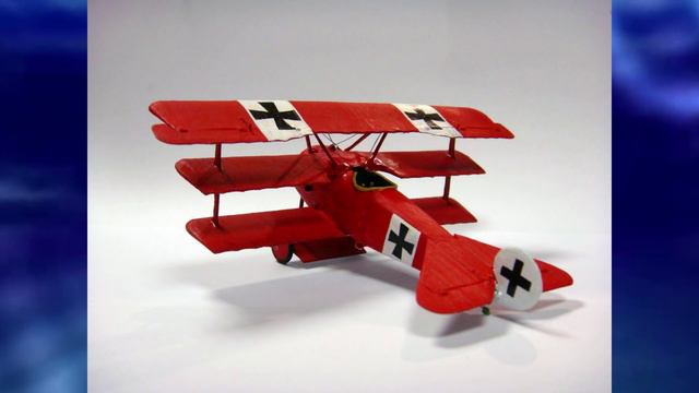 FOKKER DR-1 (красный барон ) Фото