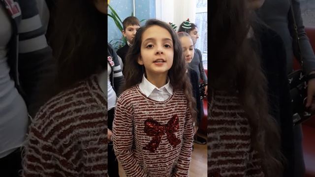 Новорічні вітання батькам смотреть онлайн