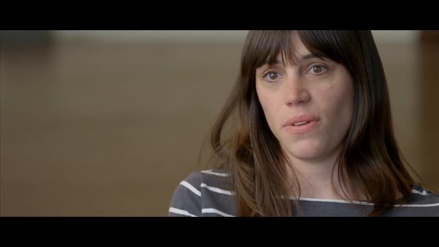 Dove Real Beauty Sketches | Melinda Discusses Supporting Other Women смотреть онлайн