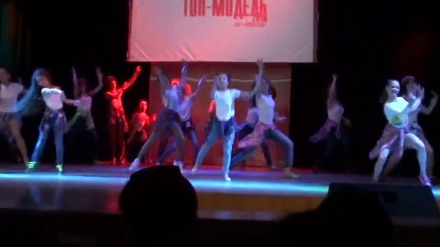 Топ-модель. Девочки 10-15 лет взорвали зал! смотреть онлайн
