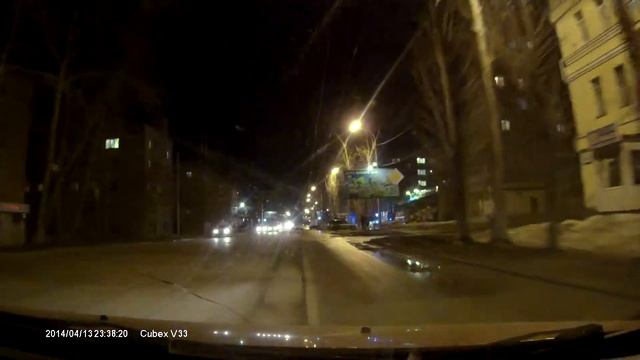 Видео Neoline Cubex V33 ночь двор тест форумповидеорегистраторам рф смотреть онлайн