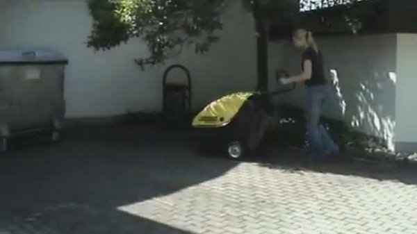 Karcher KM 85/50 W Bp Pack - подметальная машина Керхер