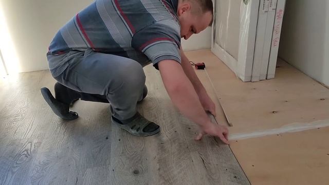 Укладка кварцвинила Aquafloor