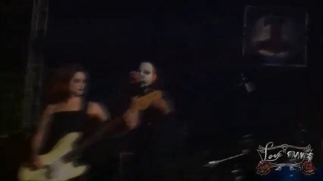 Love 'N' Graves - Get Your Grave On (Wednesday 13 cover) смотреть онлайн