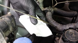 How to check the fluid levels Peugeot 107 1.0 ?