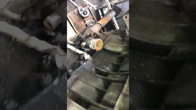 Демонтаж парубков и помпы Москвич 412 смотреть онлайн