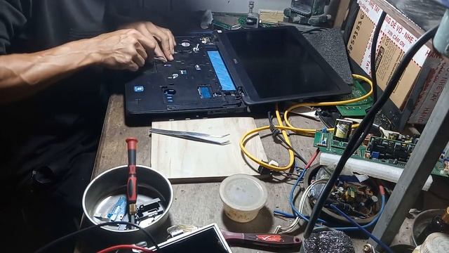 HƯỚNG DẪN THAY MAIN-BOARD LAPTOP DELL Latitude E5440 смотреть онлайн