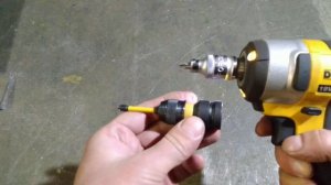 DEWALT DT7508 Адаптер для ударных гайковертов 1/4”F -  1/2”F сомнительная покупка