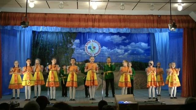 Детская вокальная группа "Капельки" Песня "Балалайка" смотреть онлайн