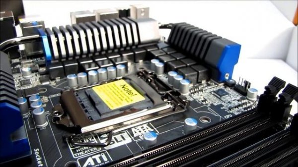 Gigabyte P67A-UD5 P67 LGA1155 Sandy Bridge SLI Motherboard Unboxing & First Look Linus Tech Tips