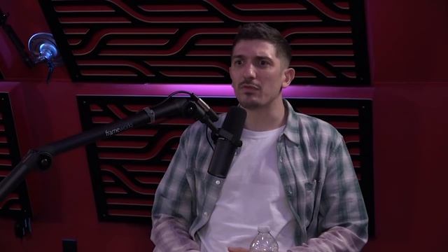 Jake Paul's Troll Tactics, Nate Robinson KO смотреть онлайн