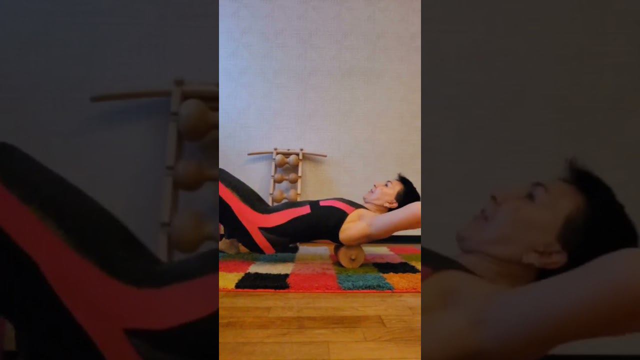 Женщинам это нравится - шипованный ролик массажера BackWood в исполнении Любовь Овчинниковой