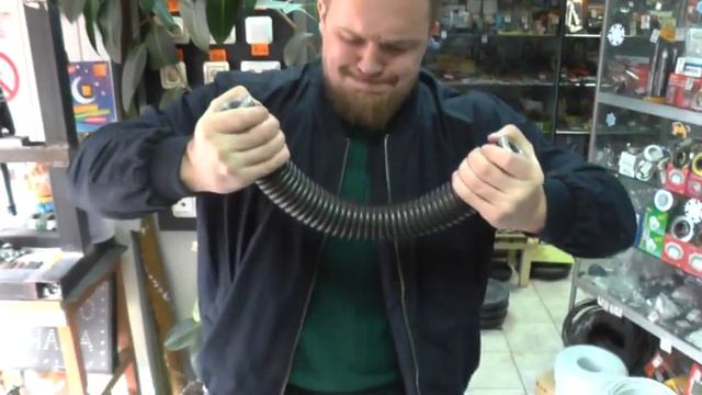 Алексей закрывает твистер с пружинной 8,5мм без ручек. смотреть онлайн
