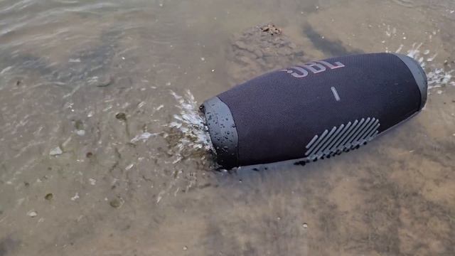 JBL BoomBox 3 - Water Test смотреть онлайн