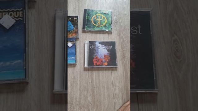 Second Hand CD Review of Deep Forest (World Mix, Boheme, Comparsa, Pacifique) смотреть онлайн