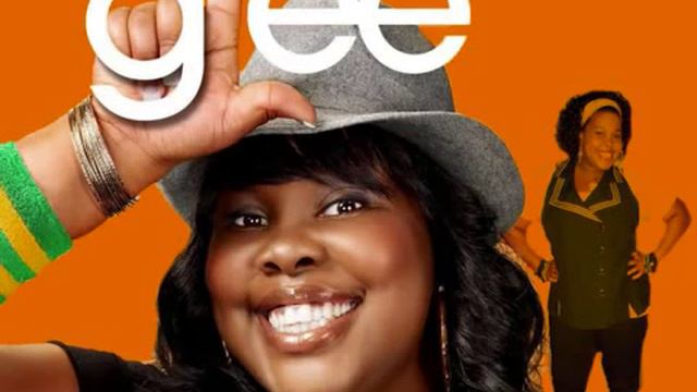 Glee Bust Your Windows out your car) sung by Mercedes YouTube смотреть онлайн