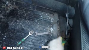 Как снять передние седенья за 5 минут? VW Golf 2 Jetta 2 #Golf2 #Jetta2