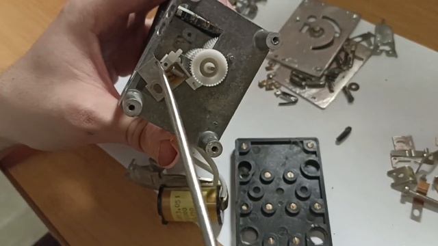 РАЗБОР РЕЛЕ RTs-61. Есть ли серебро!? смотреть онлайн