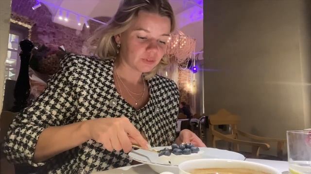 Ресторан Гвидон. Почему ставлю 10 из 10, если потеряли бронь, невкусный десерт с золотом? смотреть онлайн
