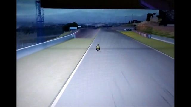 Мотогонки MotoGP Гран При Каталонии Испания Компьютерная игра MotoGP2 смотреть онлайн