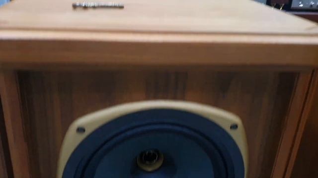 Đôi loa Đến từ Vương Quốc Anh, dòng loa Quý tộc. Tannoy Stiling HE đẹp leng keng. LH 03436.12345 смотреть онлайн