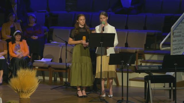 Плачет дерево - поет семья Чобану смотреть онлайн