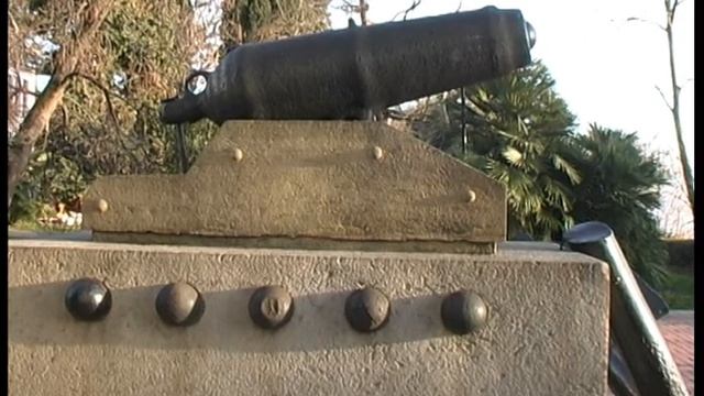 Canon XM1.flv смотреть онлайн