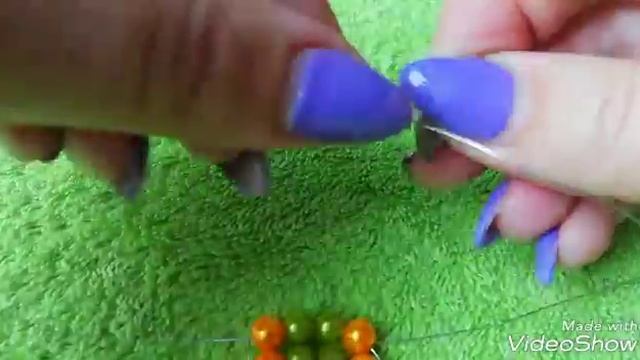 Брелок Крокодильчик из бусин. смотреть онлайн