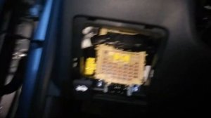 Как заменить предохранитель освещения салона и аудио системы на hyundai solaris 2 / хендай солярис