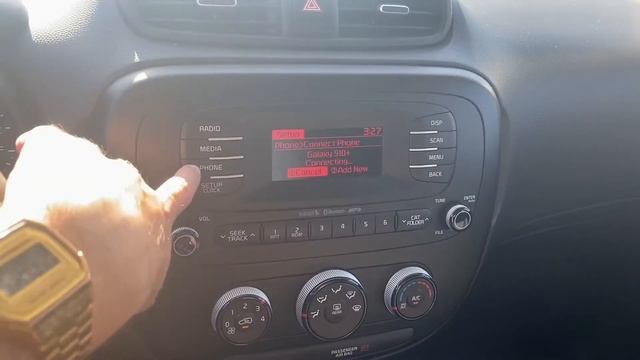 2016 Kia Soul Base смотреть онлайн