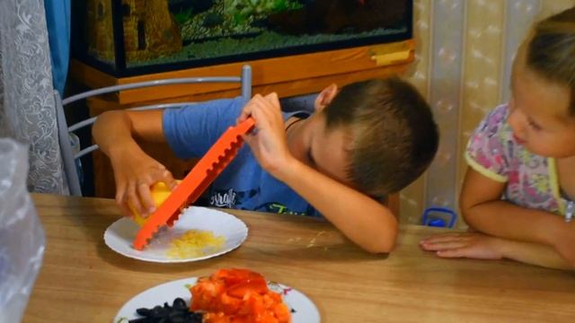 Влог Печем вкусную пиццу ;) смотреть онлайн