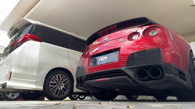 NISSAN GTR R35 START SOUND