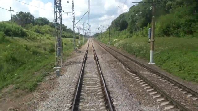 Орловская область, вид из последнего вагона поезда смотреть онлайн