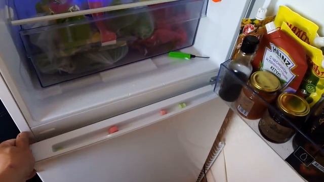 Холодильник Beko громко щелкает