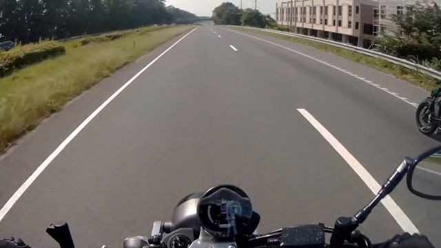 ADRENALINE | XSR vs Z1000r | X-ADV | Breakfast Ride смотреть онлайн