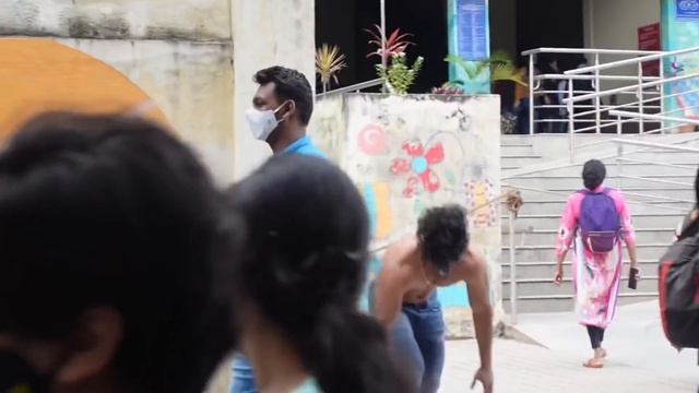 PUBLIC REACTION WHEN FITNESS FREAK GOES T-SHIRT LESS IN PUBLIC BANGALORE | PUBLIC REACTION смотреть онлайн