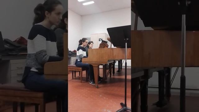 Brahms Valzer Op 39 смотреть онлайн