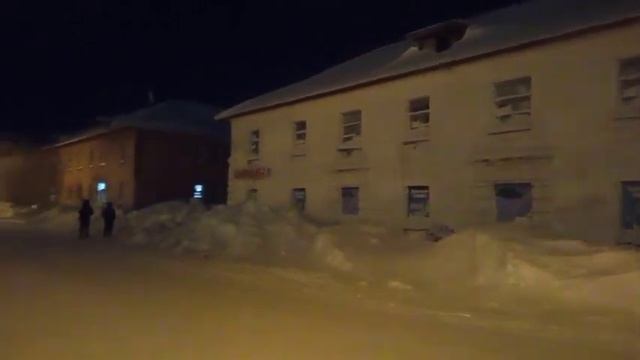 Воркута посёлок Северный, центральная площадь ночью смотреть онлайн