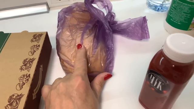 ТАНЯ НАВЯЗАЛА МНЕ СУПЕР ВЕЩЕЙ! смотреть онлайн