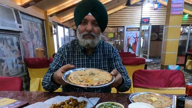 Nashta at Highway Dhaba | Gurdaspuria Da Dhaba | Amritsar E2 #indianstreetfood смотреть онлайн